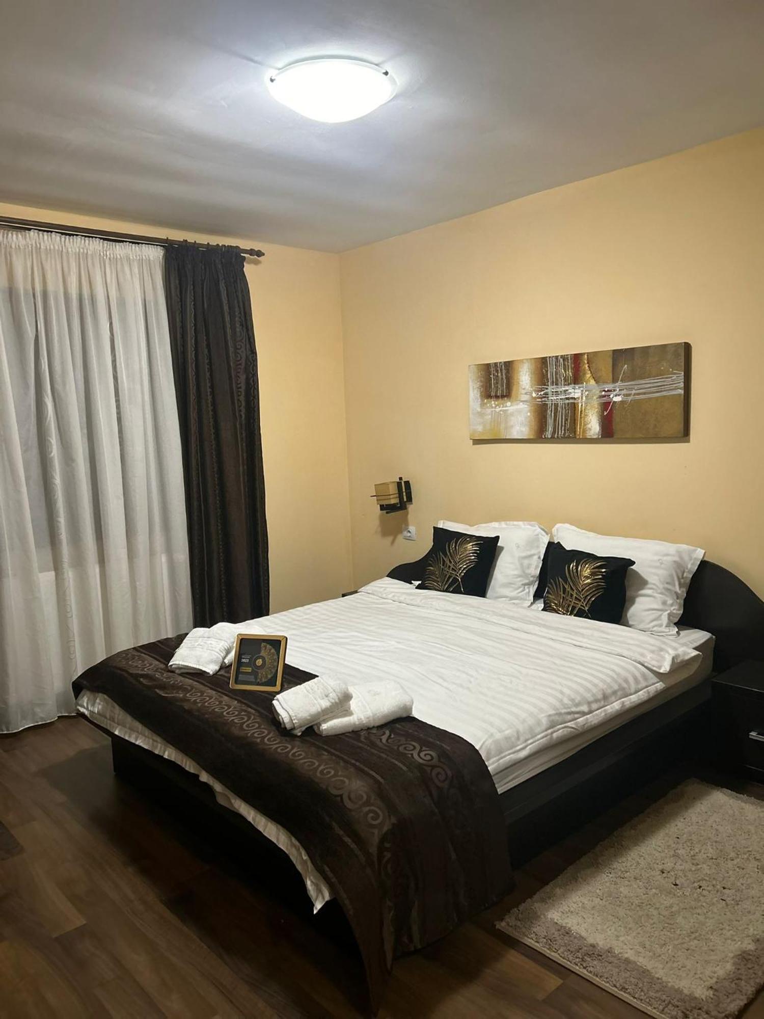 Casa Alex Rasnov Hotel Екстериор снимка